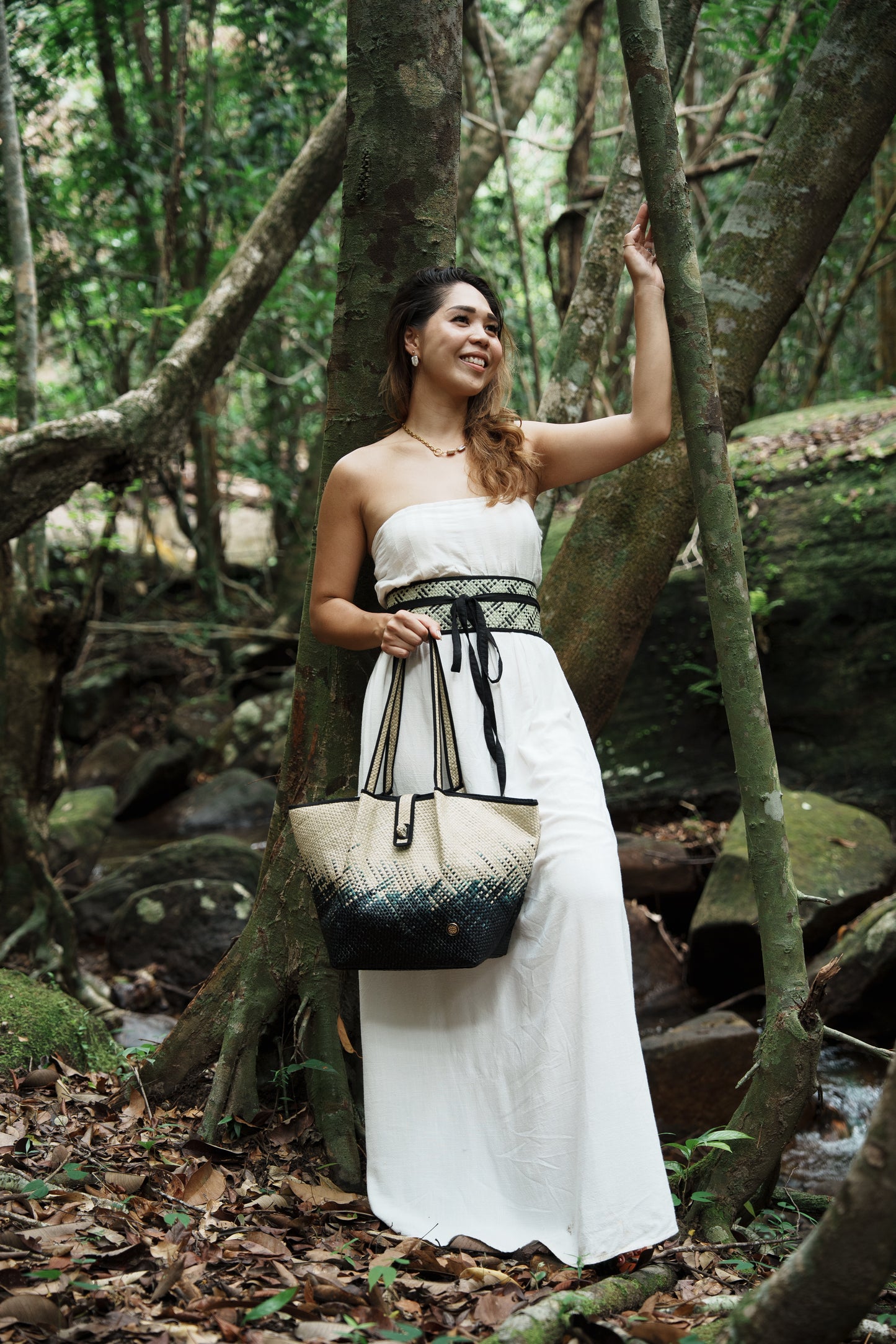 Statement M tote Black shooting star