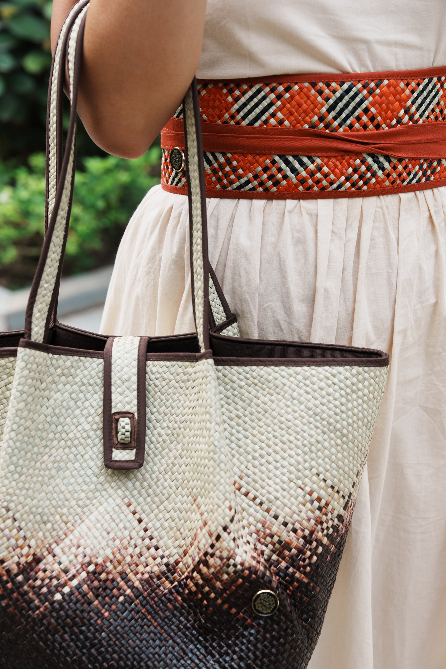 Statement M Tote Brown Shooting Star