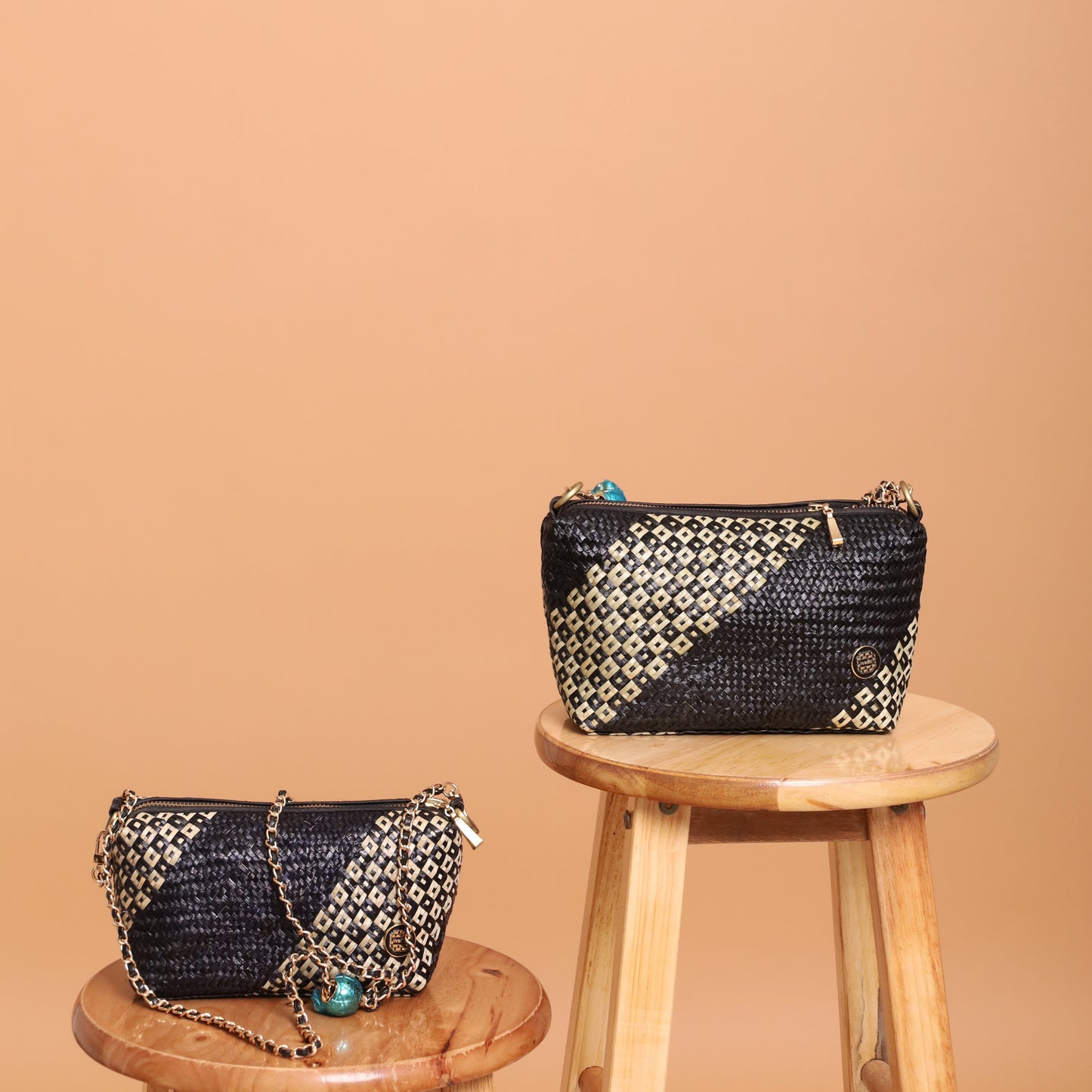 Rintik Black JUMBO